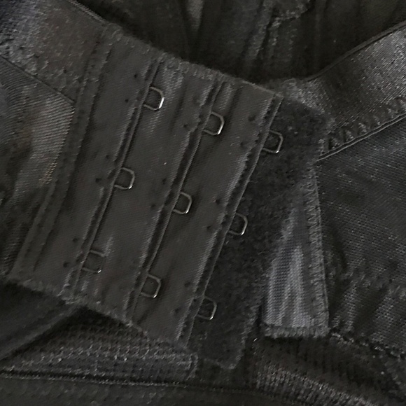 BREEZIES Lace Bra Underwire UltimAir Black Women’s Plus Size 46DD - Picture 10 of 16